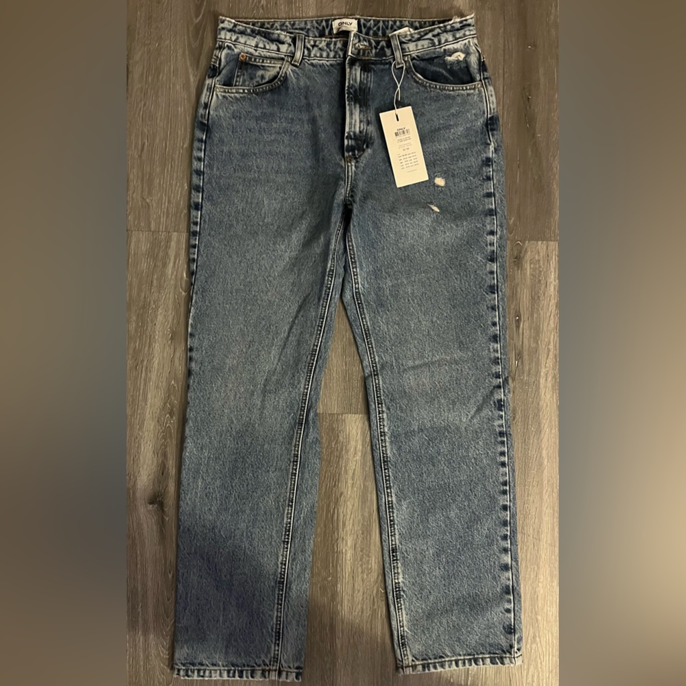 Loose fit wash denim jeans